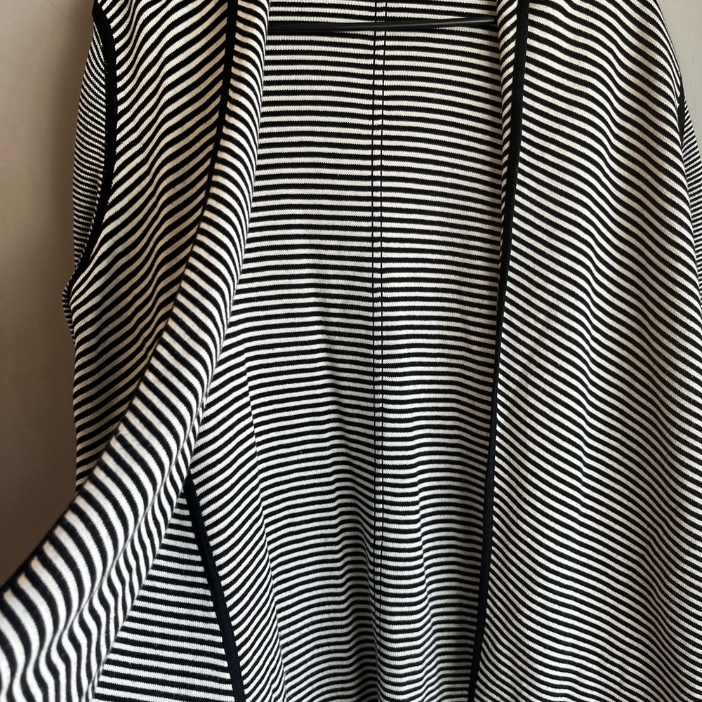 Women’s Talbots Black and White Open Knit Striped Cardigan S/M Capsule - Picture 7 of 9